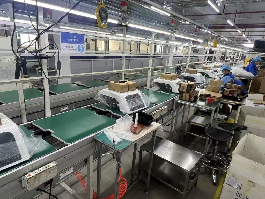Wall humidifier production team (2)